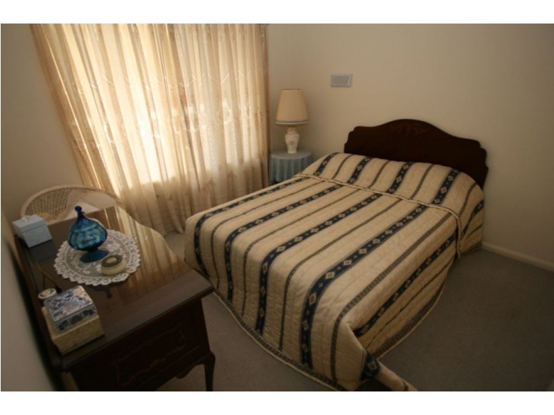 5 Bronte Ct, Robina QLD 4226