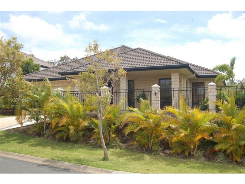 5 Belmont Drive, Varsity Lakes QLD 4227