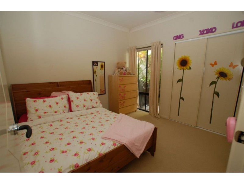 5 Belmont Drive, Varsity Lakes QLD 4227