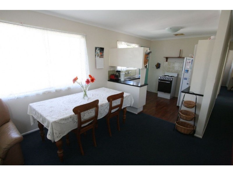 24 Ashton St, Labrador QLD 4215