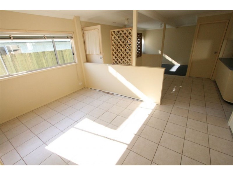 24 Ashton St, Labrador QLD 4215