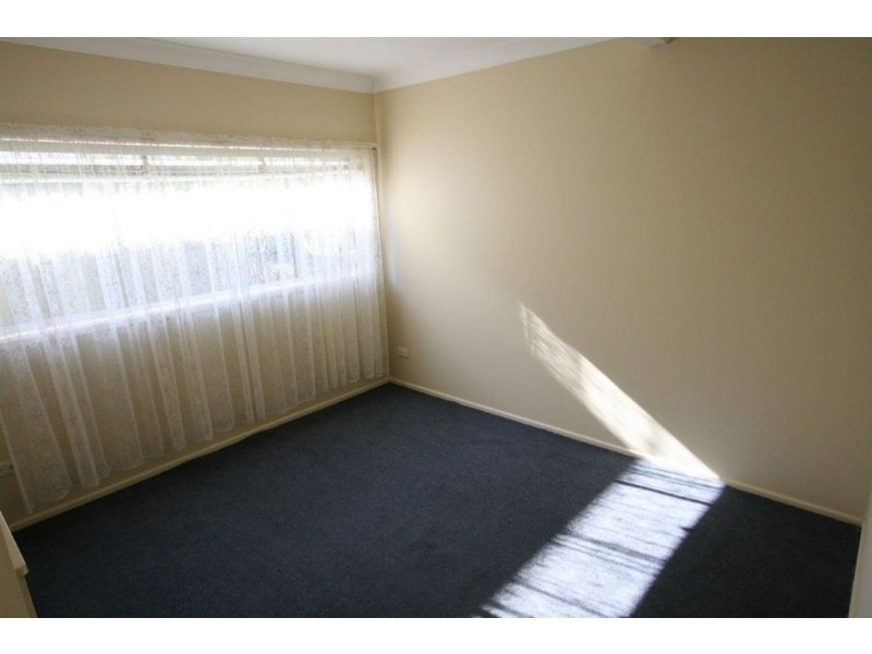 24 Ashton St, Labrador QLD 4215