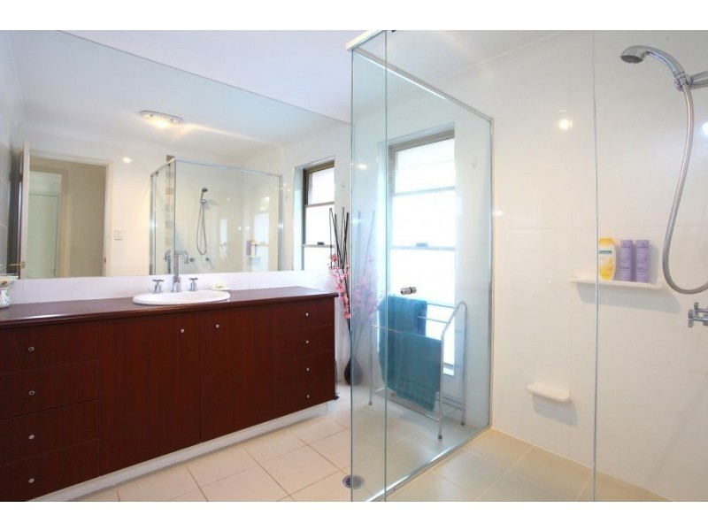 119 Newport Dr, Robina QLD 4226