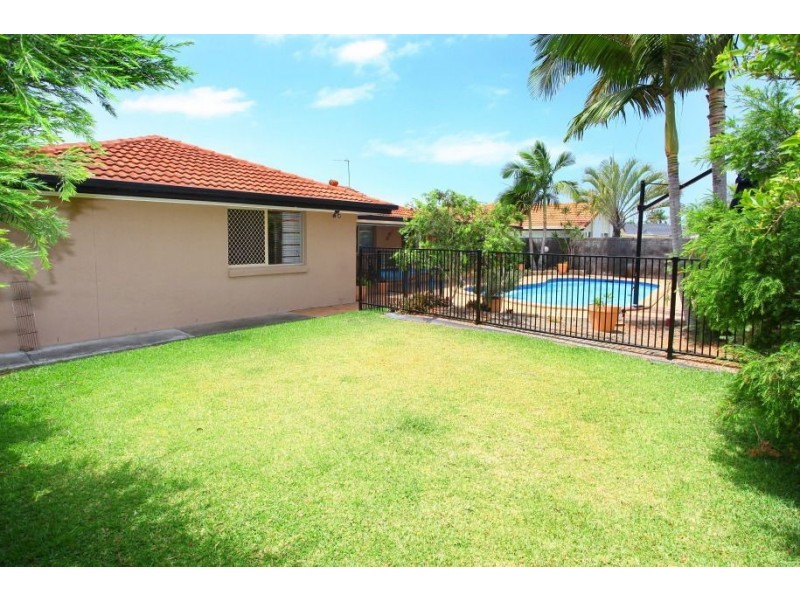 119 Newport Dr, Robina QLD 4226