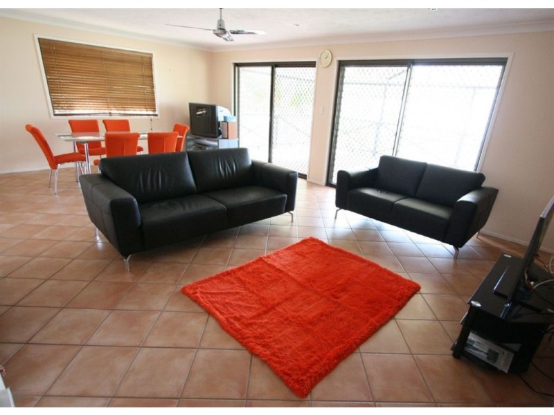 18 Cottesloe Dr, Robina QLD 4226