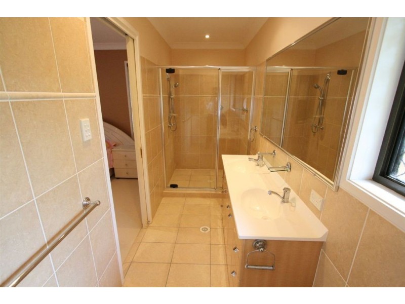 18 Cottesloe Dr, Robina QLD 4226