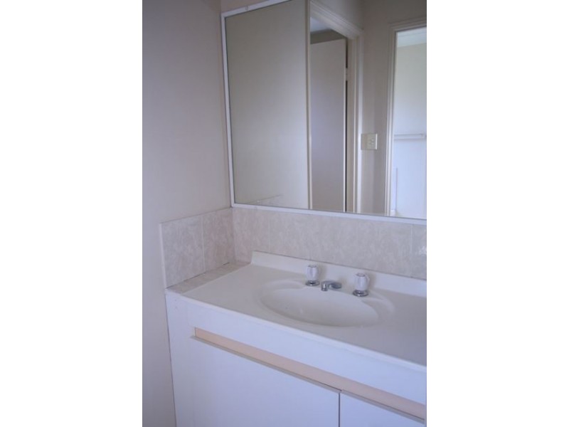 1/46 Cheltenham Drive, Robina QLD 4226