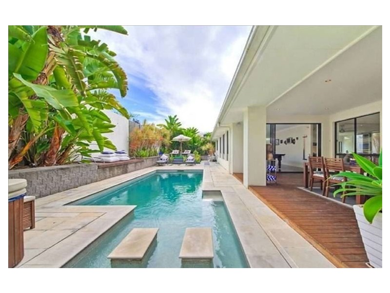 17 Castello Cct, Varsity Lakes QLD 4227