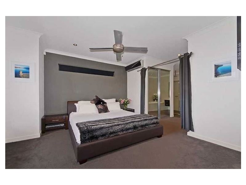 17 Castello Cct, Varsity Lakes QLD 4227