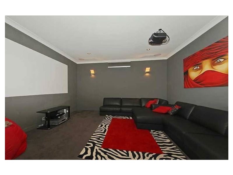 17 Castello Cct, Varsity Lakes QLD 4227