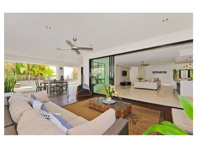 17 Castello Cct, Varsity Lakes QLD 4227