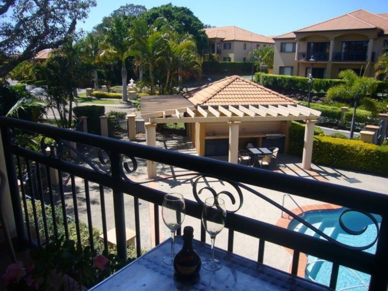 3/85 Palm Meadows Dr, Carrara QLD 4211