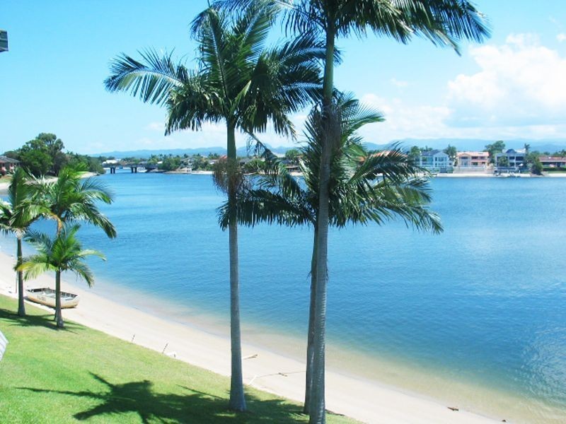 Mermaid Waters QLD 4218
