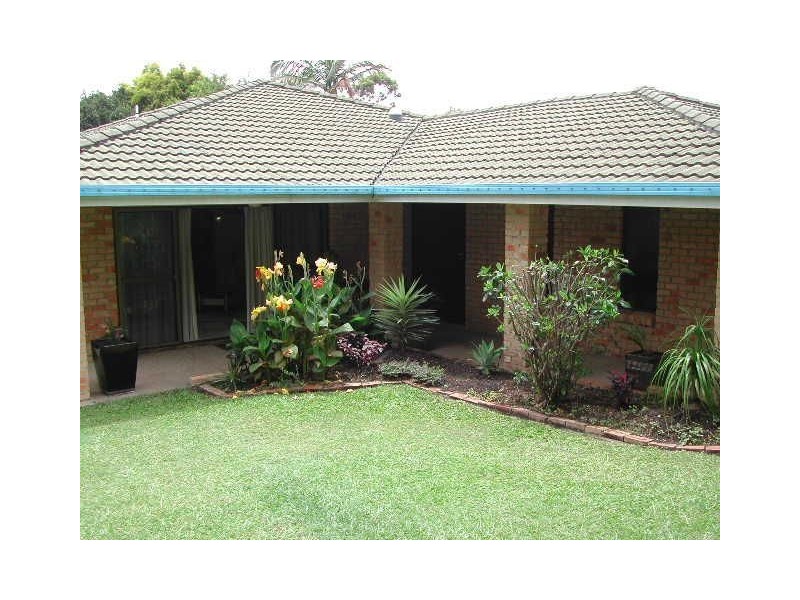 3 Beecroft Place, Robina QLD 4226