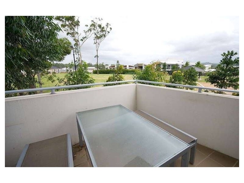 9/10 Valbonne Ave, Varsity Lakes QLD 4227