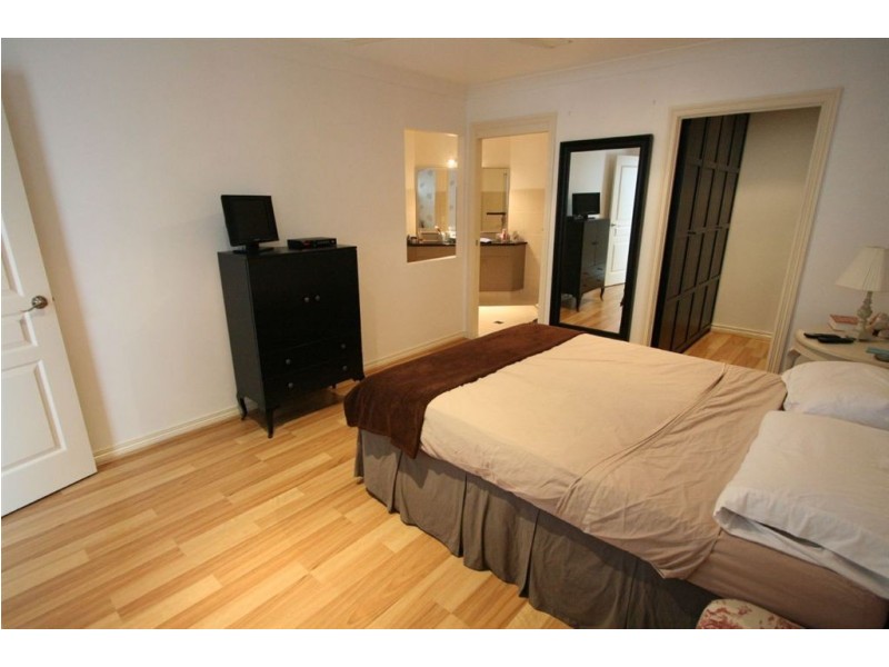 46 Heights Drive, Robina QLD 4226