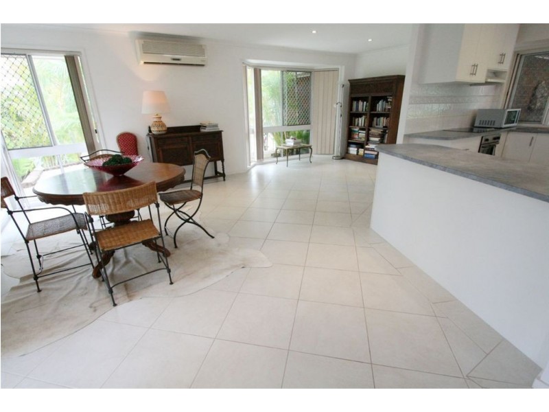 4 Carnoustie Court, Robina QLD 4226