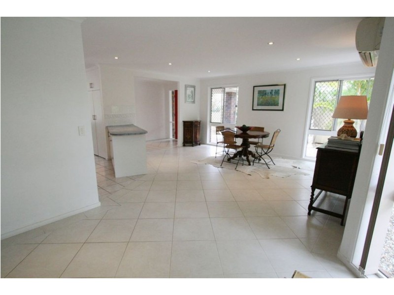 4 Carnoustie Court, Robina QLD 4226