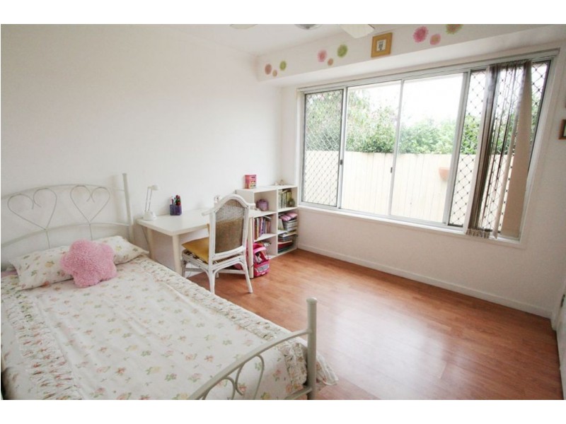 4 Carnoustie Court, Robina QLD 4226