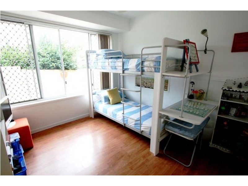 4 Carnoustie Court, Robina QLD 4226