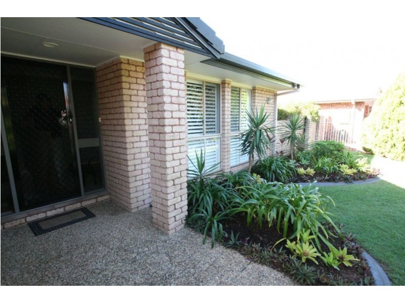 119 Santa Cruz Boulevard, Clear Island Waters QLD 4226