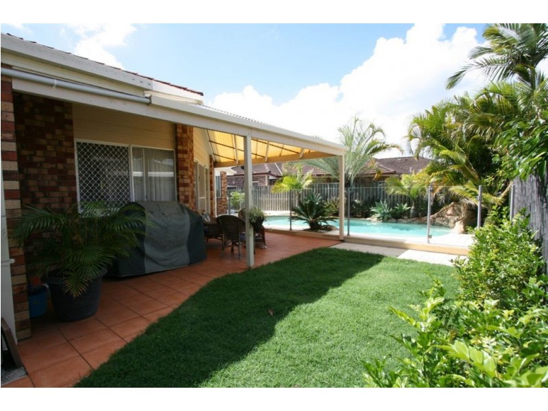 43 Stanford Avenue, Varsity Lakes QLD 4227