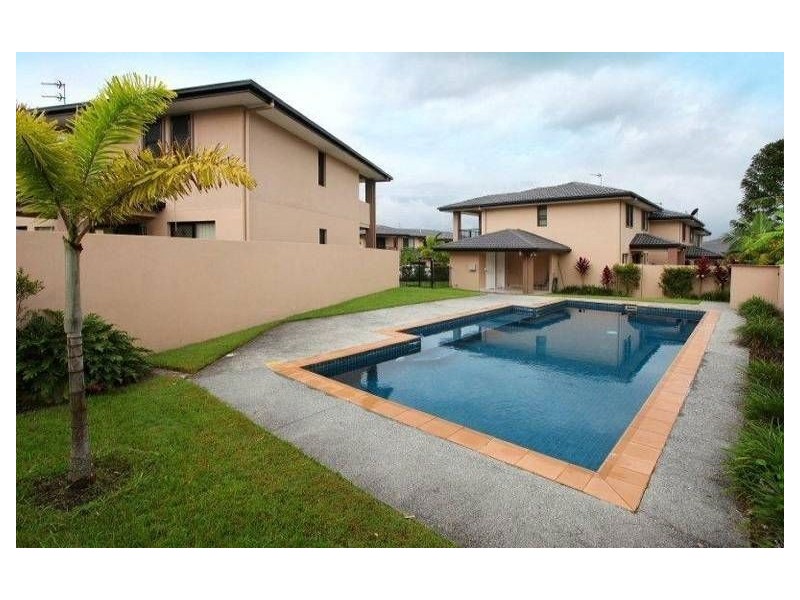 2/23 Bourton Road, Merrimac QLD 4226