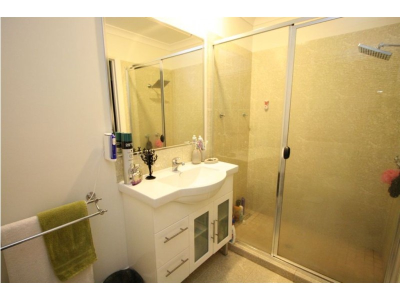 2/23 Bourton Road, Merrimac QLD 4226