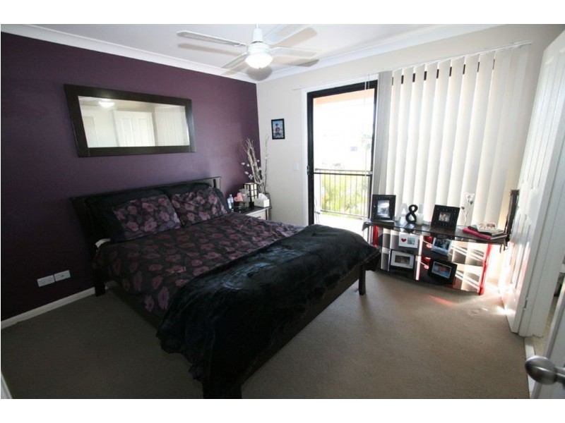 2/23 Bourton Road, Merrimac QLD 4226