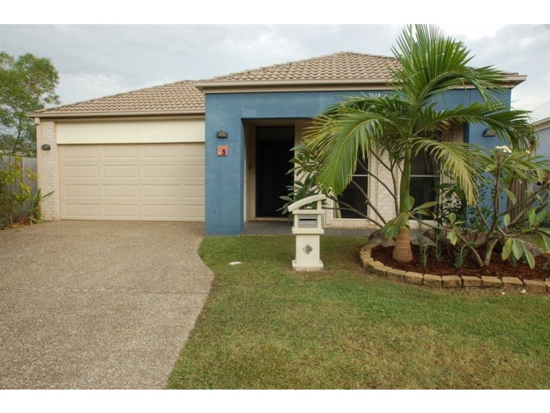 3 Rafael Place, Varsity Lakes QLD 4227