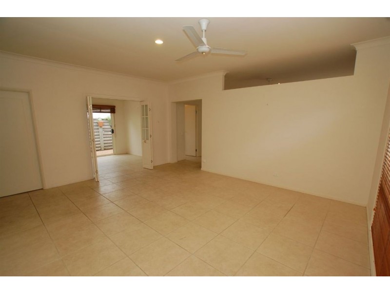 3 Rafael Place, Varsity Lakes QLD 4227