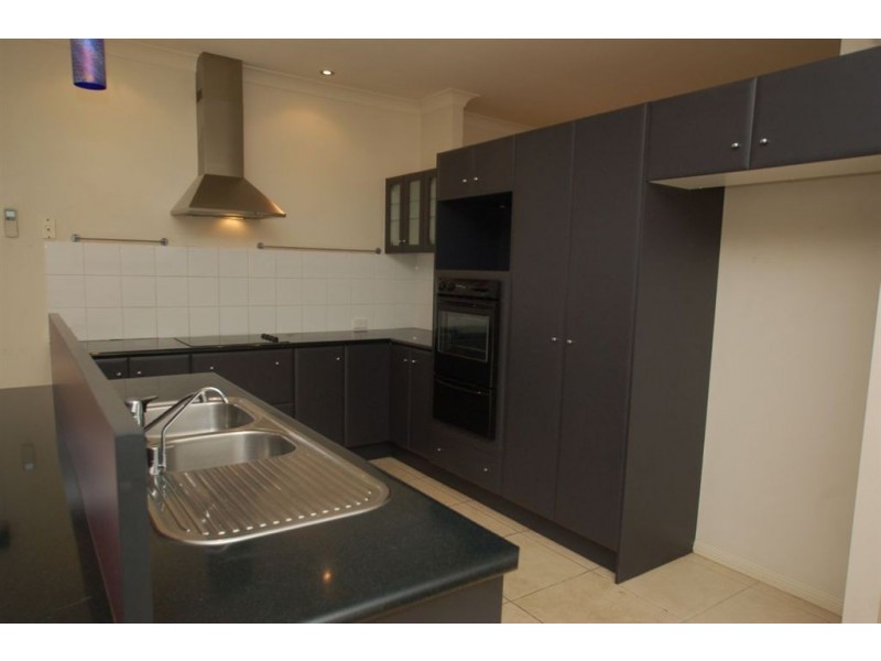 3 Rafael Place, Varsity Lakes QLD 4227