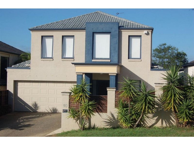 10 Majorca Cr, Varsity Lakes QLD 4227