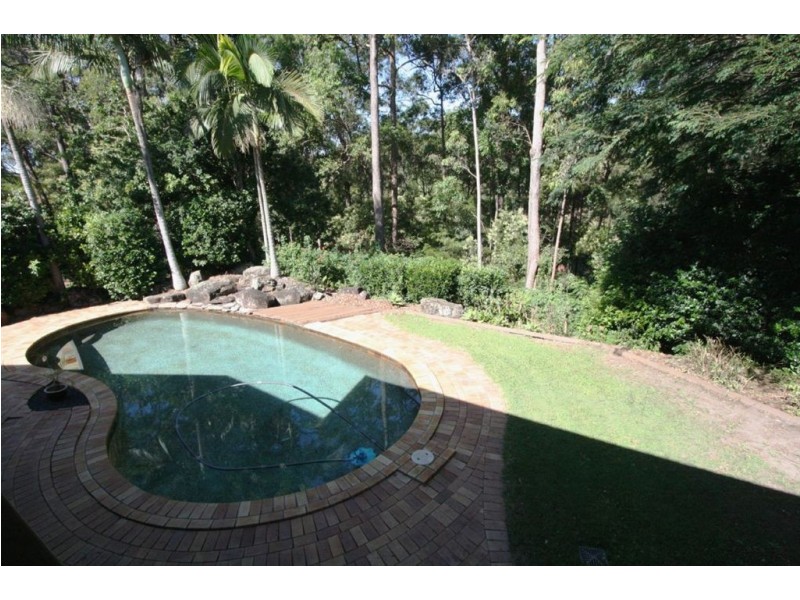 16 Federal Place, Robina QLD 4226