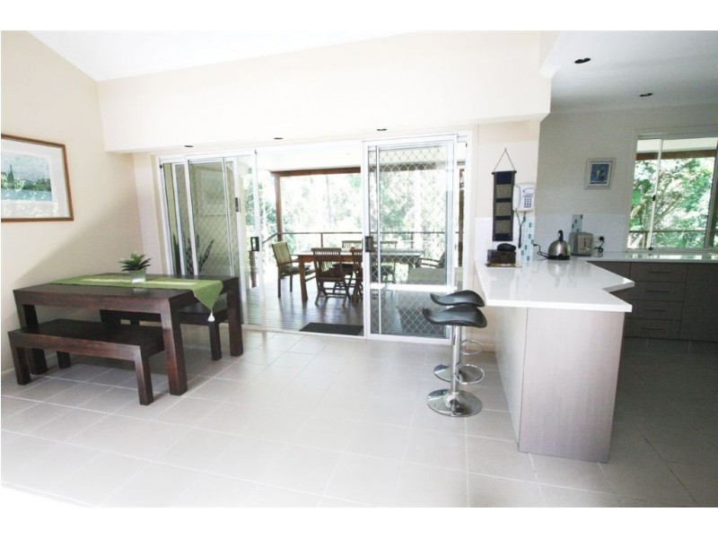 16 Federal Place, Robina QLD 4226