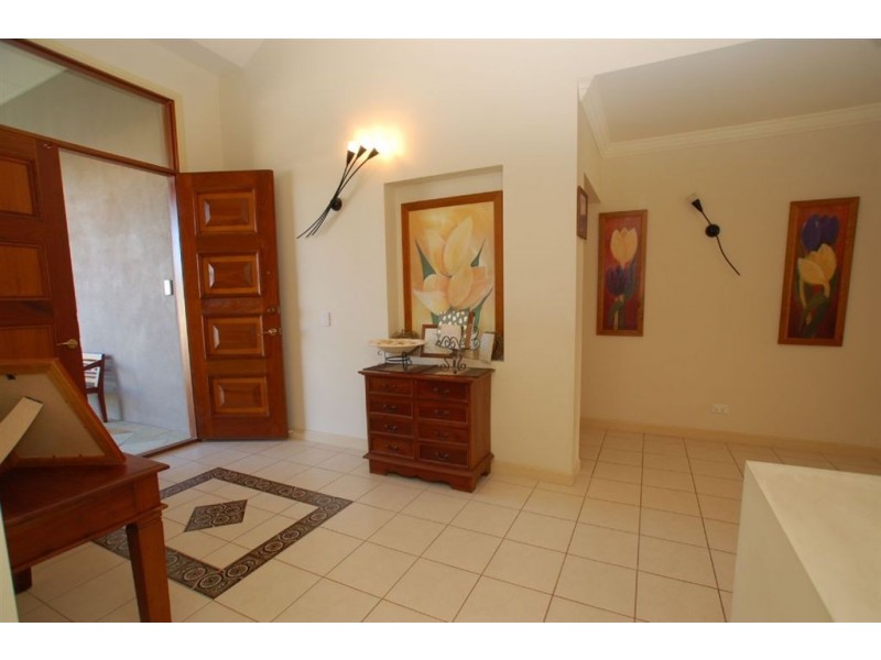 3 Duxton Drive, Varsity Lakes QLD 4227