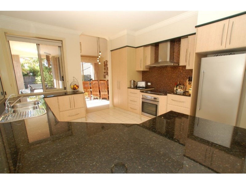 3 Duxton Drive, Varsity Lakes QLD 4227