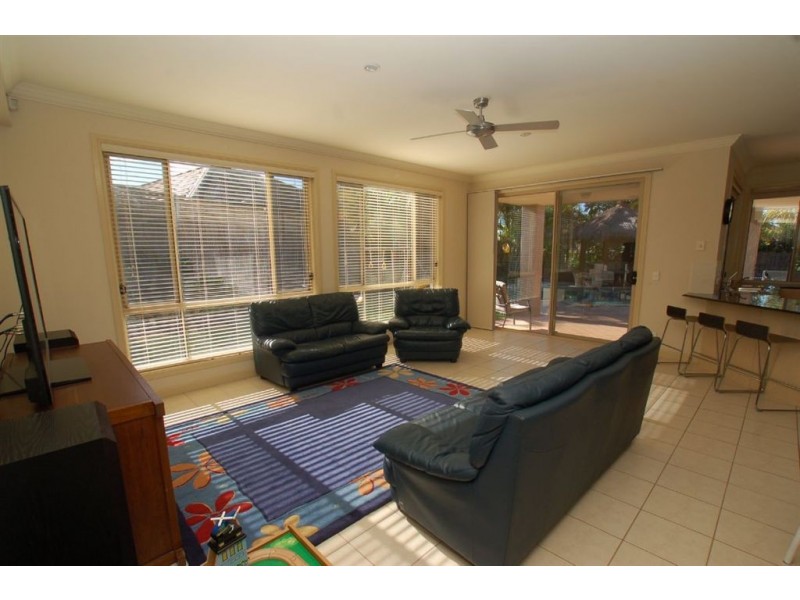 3 Duxton Drive, Varsity Lakes QLD 4227