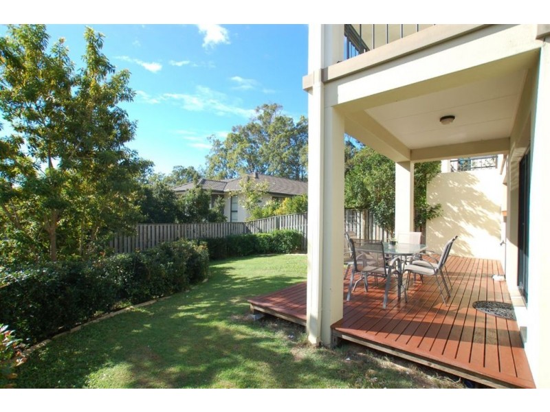 25a Geraldton Drive, Varsity Lakes QLD 4227