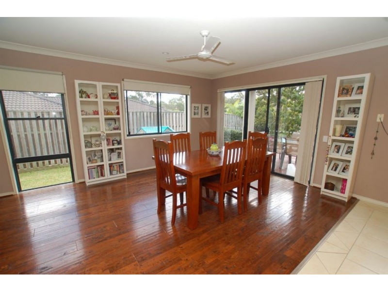 25a Geraldton Drive, Varsity Lakes QLD 4227