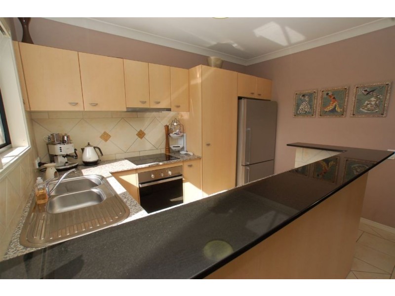 25a Geraldton Drive, Varsity Lakes QLD 4227