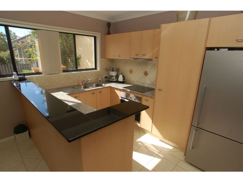 25a Geraldton Drive, Varsity Lakes QLD 4227
