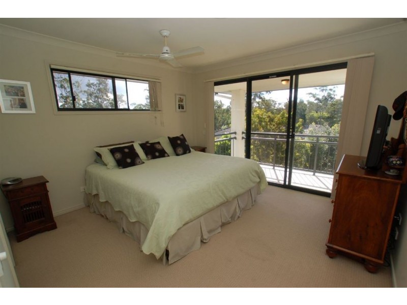 25a Geraldton Drive, Varsity Lakes QLD 4227