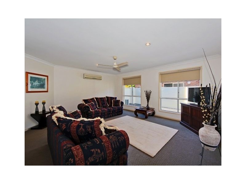 4 Rice Place, Varsity Lakes QLD 4227