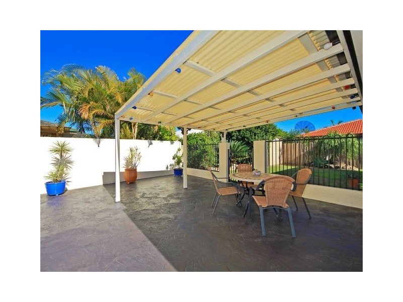 4 Rice Place, Varsity Lakes QLD 4227