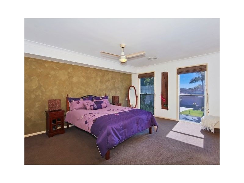 4 Rice Place, Varsity Lakes QLD 4227
