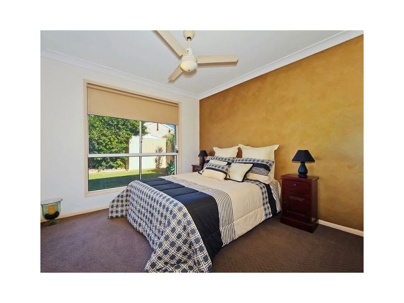 4 Rice Place, Varsity Lakes QLD 4227