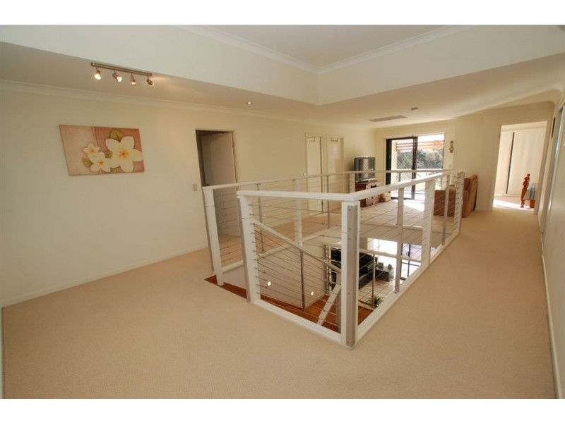 2/1 Northwestern Court, Varsity Lakes QLD 4227