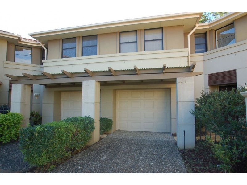 8/44 Pine Valley Drive, Varsity Lakes QLD 4227