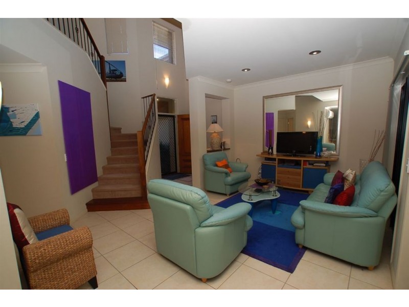 8/44 Pine Valley Drive, Varsity Lakes QLD 4227